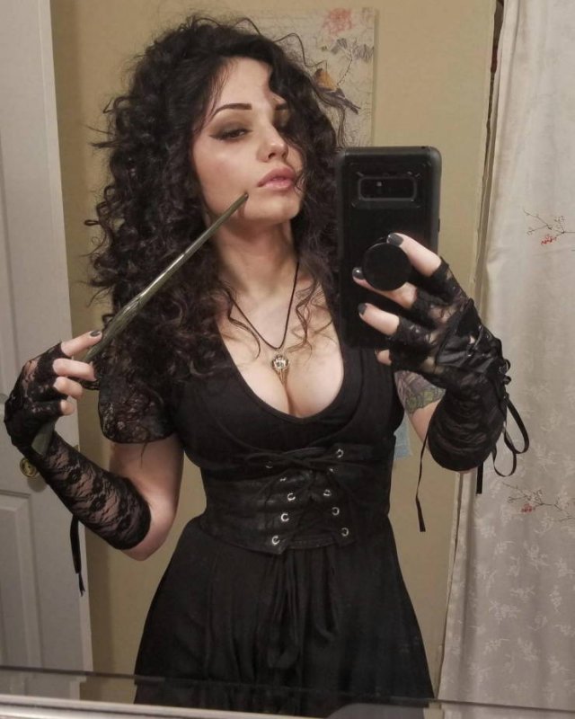 Cosplay Girls (33 pics)