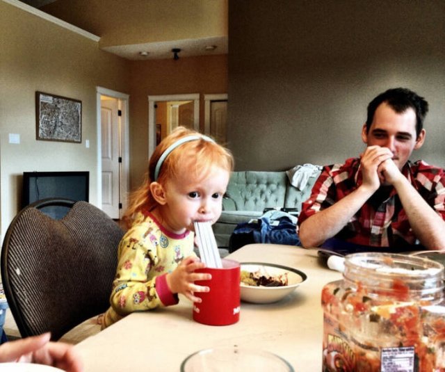 Fun Life With Kids (23 pics) Fun Life With Kids (23 pics)