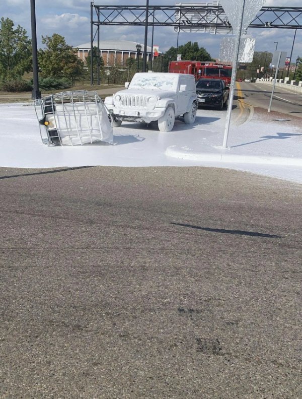 Bad Days Happen (16 pics) Bad Days Happen (16 pics)