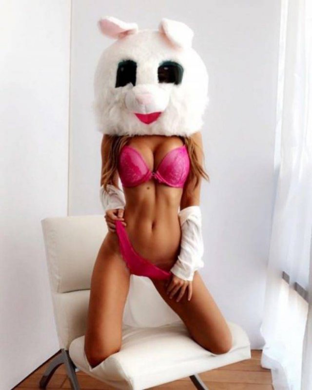 Girls Having Fun (64 pics)
