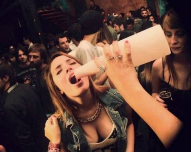 Girls Having Fun (64 pics)