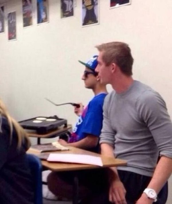 What Is Going On Here? (28 pics)