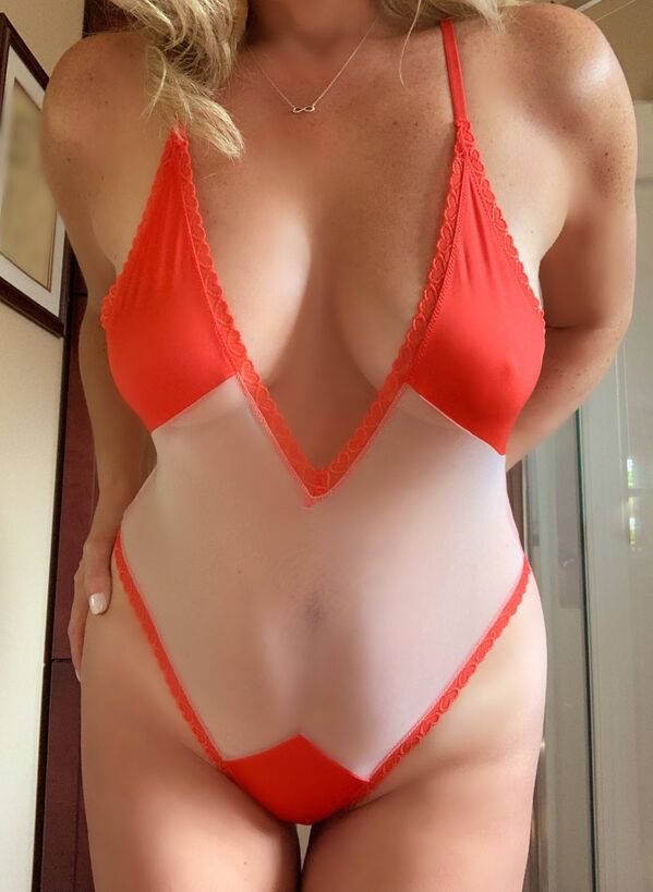 Girls In Lingerie (67 pics)