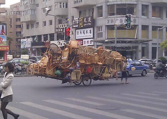 Odd Situations On The Road (32 pics)