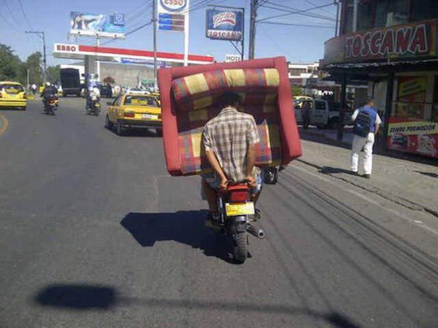 Odd Situations On The Road (32 pics)