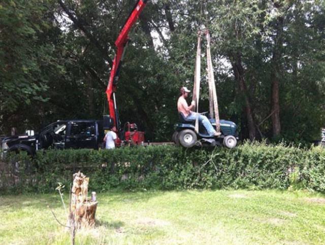 What Is Going On Here? (39 pics)