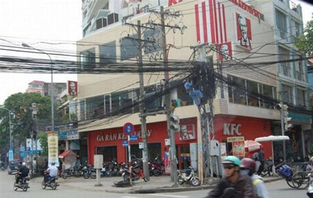 What Is Going On Here? (39 pics)