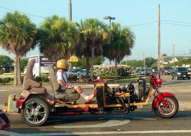 Odd Situations On The Road (32 pics)