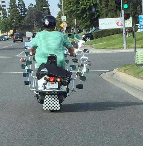 Odd Situations On The Road (32 pics)