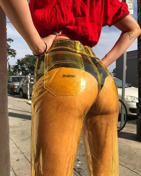 What Is Going On Here? (41 pics)