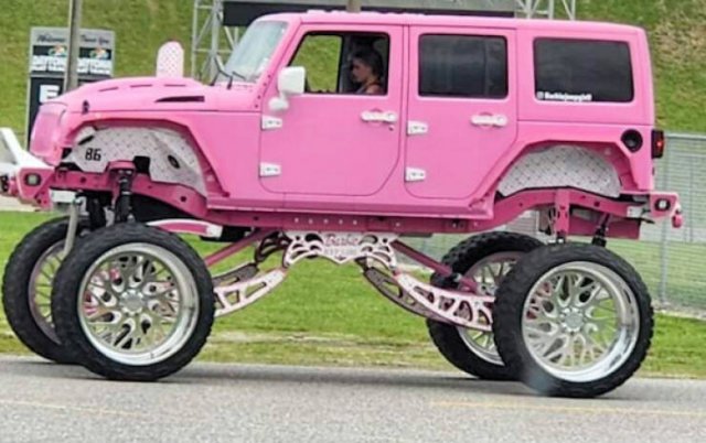 Crazy Cars (24 pics)