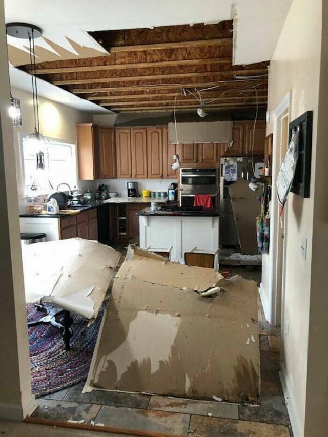Bad Days Happen (47 pics)