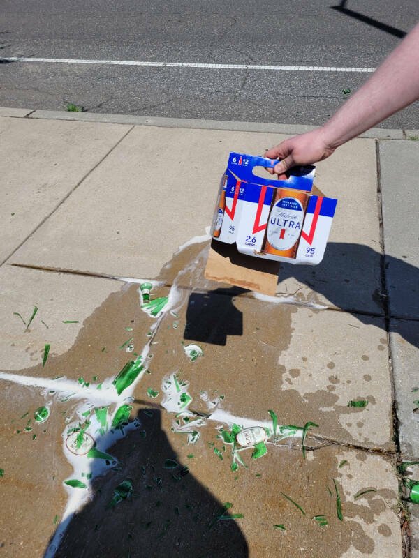 Bad Days Happen (47 pics)
