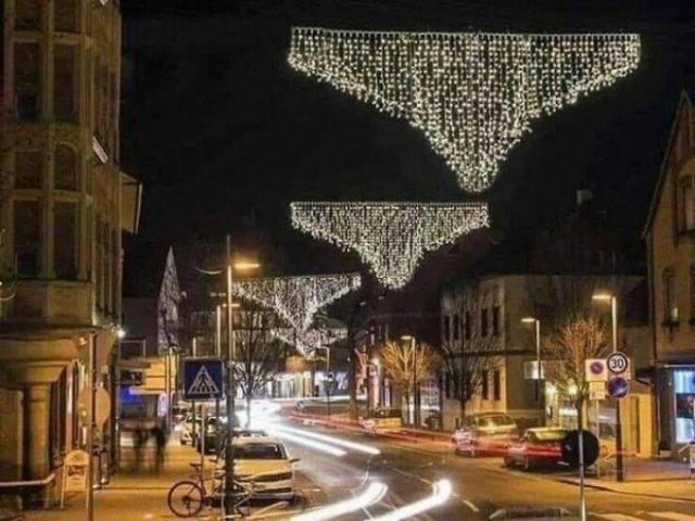 With Humor About Eastern Europeans (16 pics)