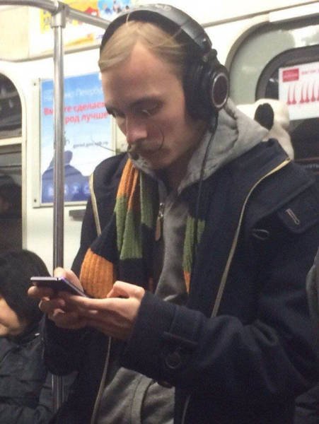 Weird People In The Subway (51 pics)