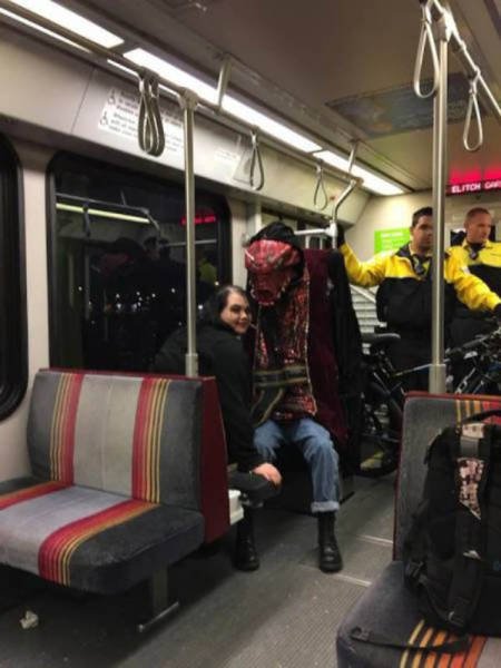 Weird People In The Subway (51 pics)