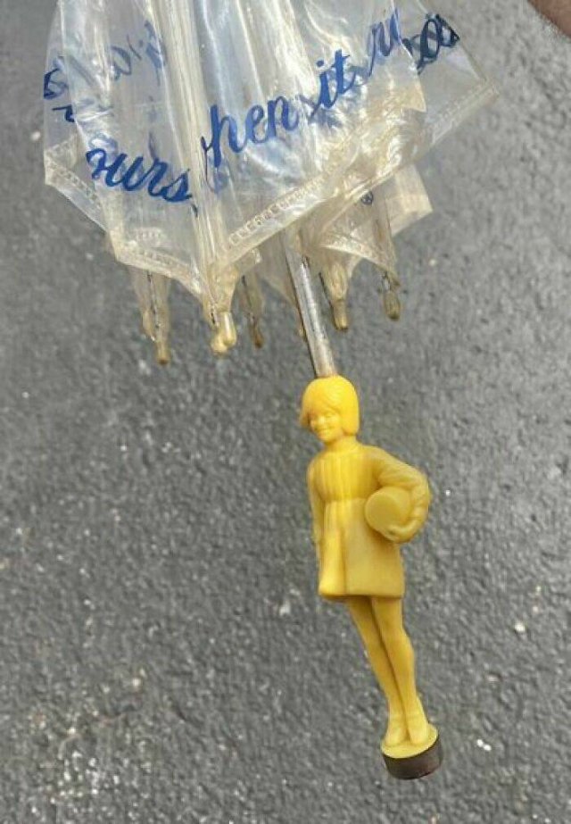 Unusual Finds In Thrift Shops (39 pics)
