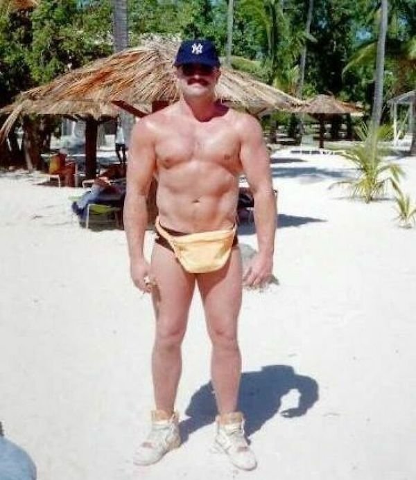 People Share Retro Photos Of Their Parents (35 pics)