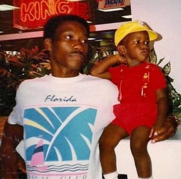 People Share Retro Photos Of Their Parents (35 pics)