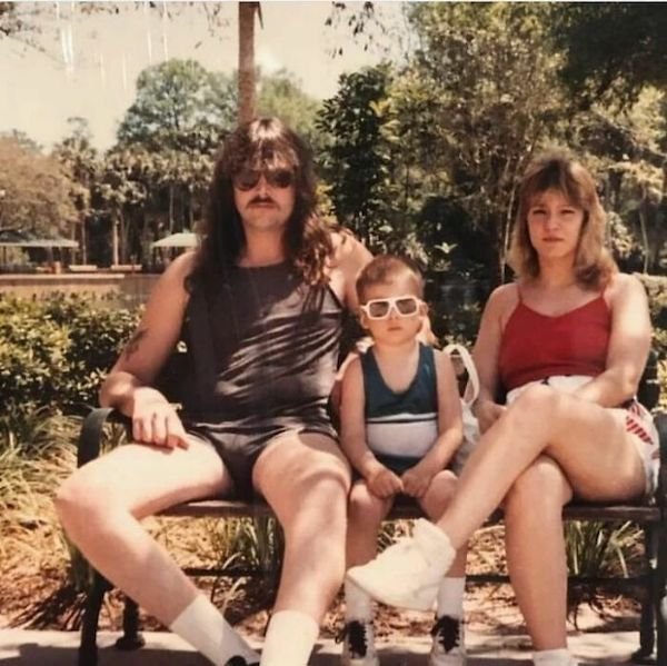 People Share Retro Photos Of Their Parents (35 pics)