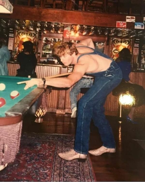 People Share Retro Photos Of Their Parents (35 pics)