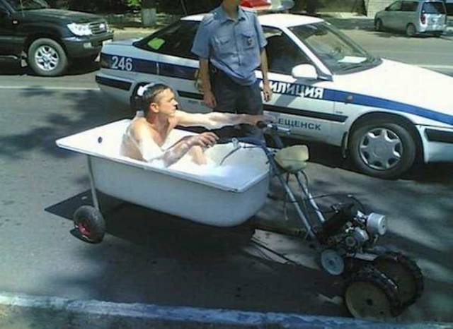 Weird Situations On The Road (42 pics)