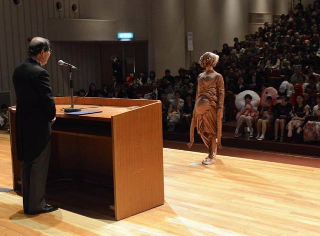 University Prom in Japan (23 pics)