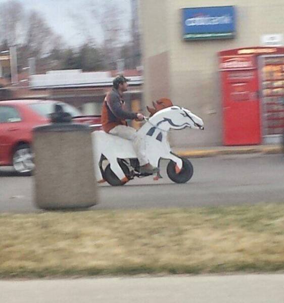 Weird Situations On The Road (42 pics)