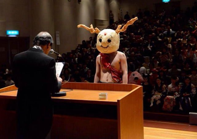 University Prom in Japan (23 pics)