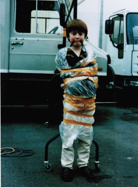 Celebrities Photos From Their Youth (25 pics)