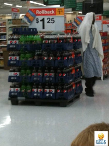 Strange People In Shops (39 pics)