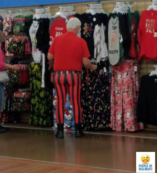Strange People In Shops (39 pics)