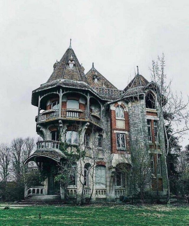 Beautiful Abandoned Places (25 pics)