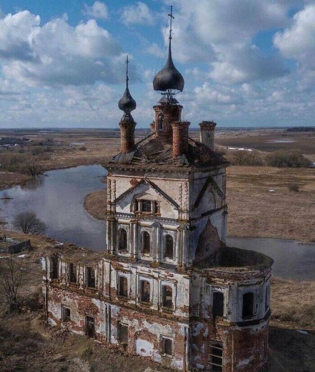Beautiful Abandoned Places (25 pics)