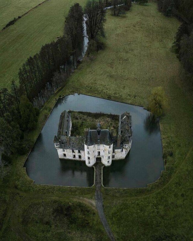 Beautiful Abandoned Places (25 pics)