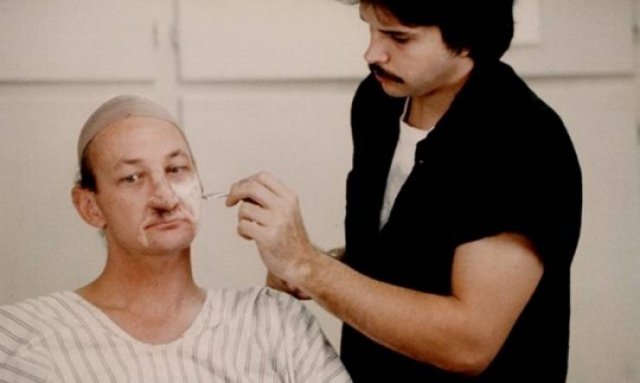 Rare Photos From Filming Of ''A Nightmare On Elm Street'' (28 pics)