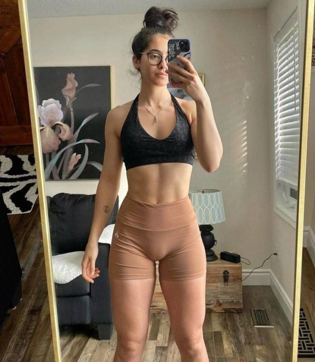 Girls In Glasses (50 pics)