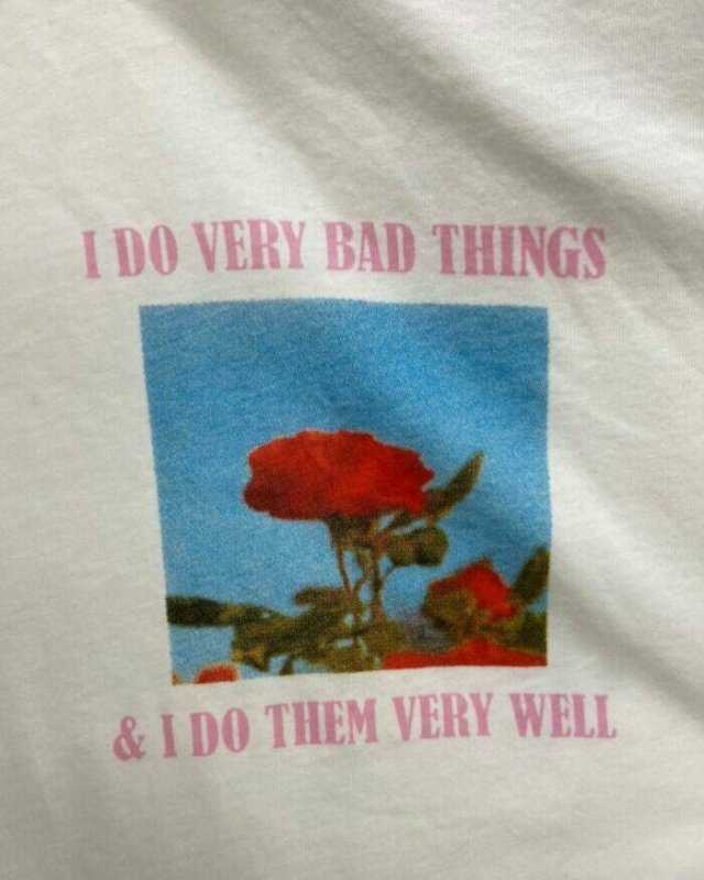 Odd And Funny Signs On T-Shirts (21 pics)