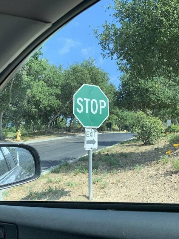 Funny And Unusual Signs (35 pics)