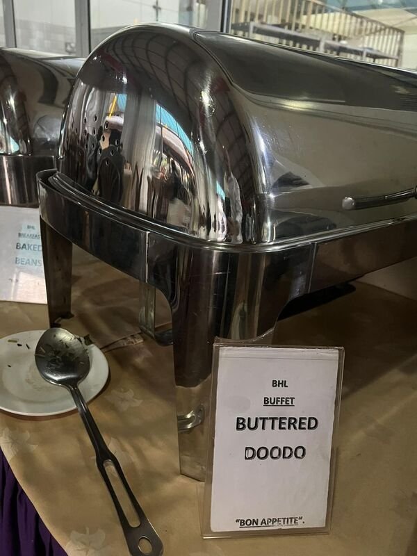 Funny And Unusual Signs (35 pics)