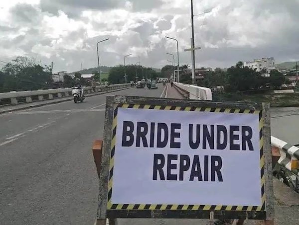 Funny And Unusual Signs (35 pics)