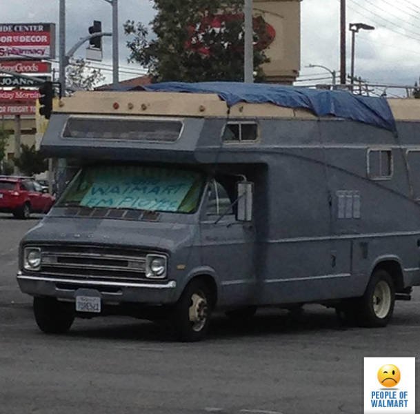 Strange People In Stores (43 pics)