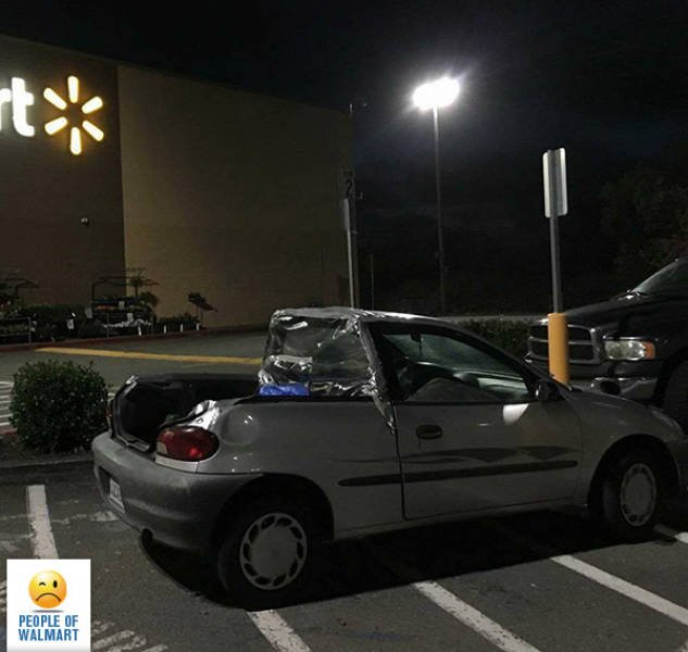 Strange People In Stores (43 pics)