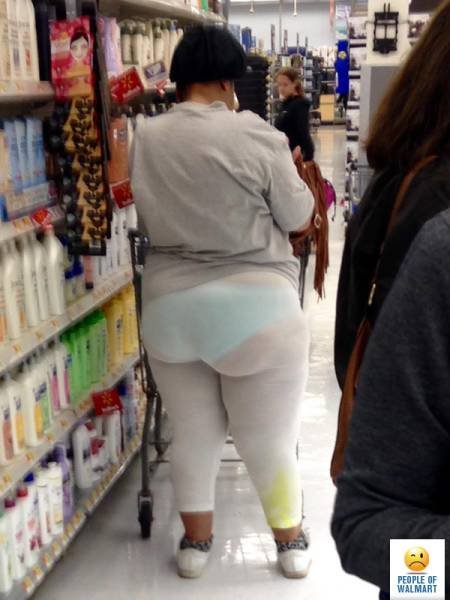 Strange People In Stores (43 pics)