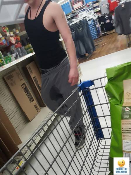 Strange People In Stores (43 pics)
