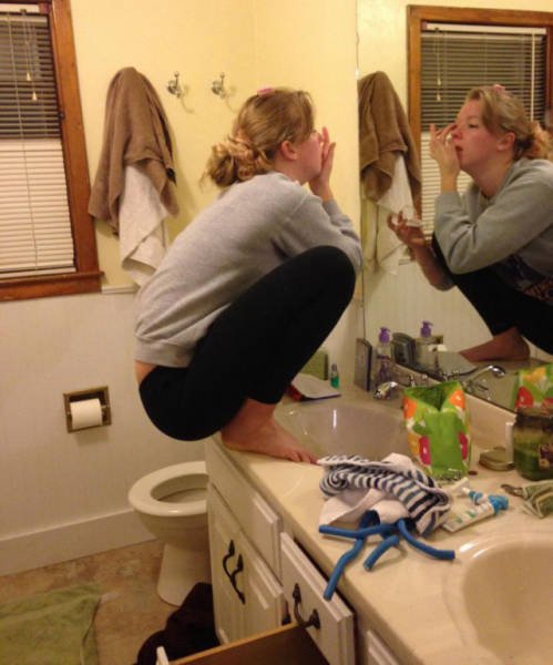 What Is Going On Here? (43 pics)