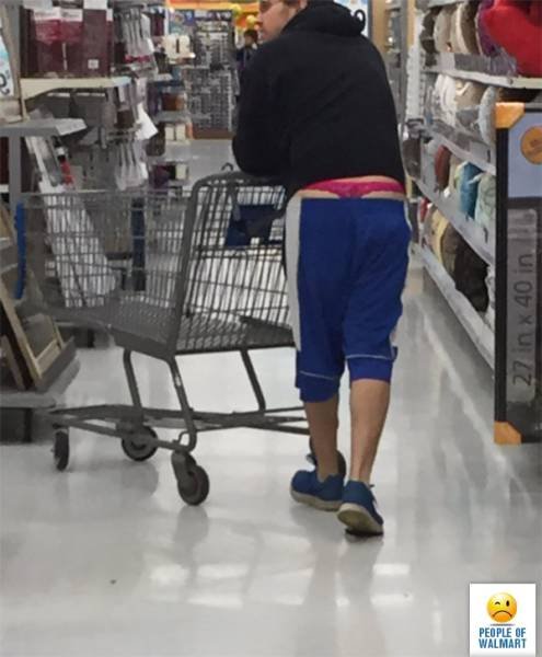 Strange People In Stores (43 pics)