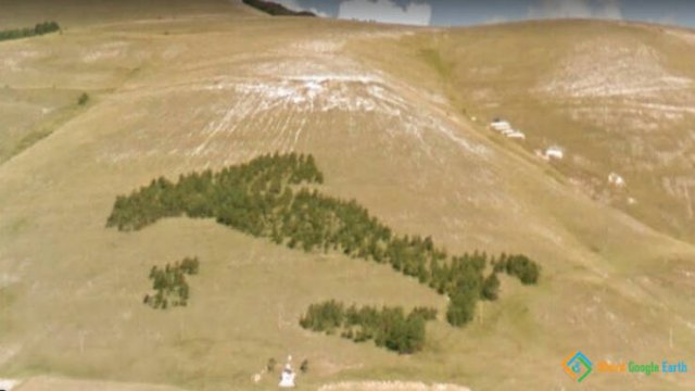 Unusual Finds On Google Maps (28 pics)