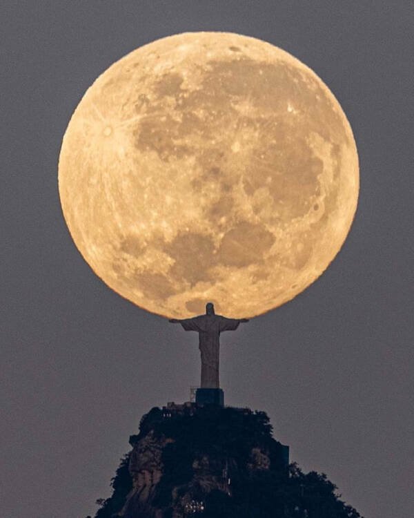 Amazing Photos From Around The World (27 pics)