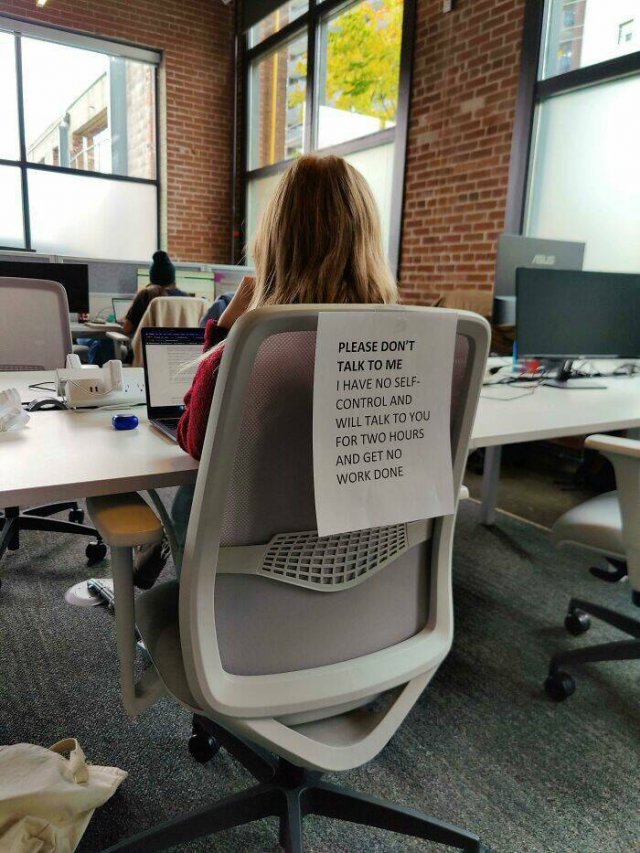 Funny Situations On The Workplace (24 pics)